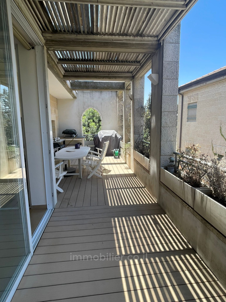 Duplex 6 cômodos Jerusalém Abu Tor 245-IBL-1941