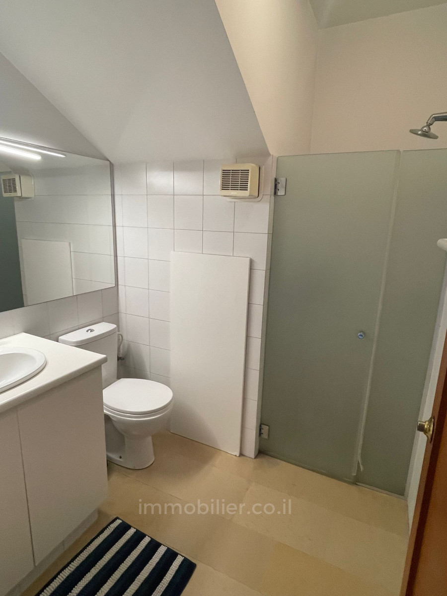 Duplex 6 cômodos Jerusalém Abu Tor 245-IBL-1941