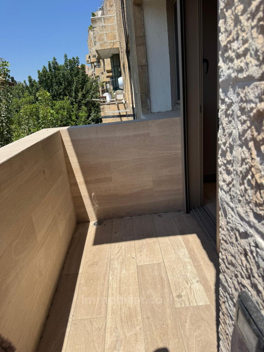 Apartamento 4 cômodos Jerusalém Centro da cidade 245-IBL-1943