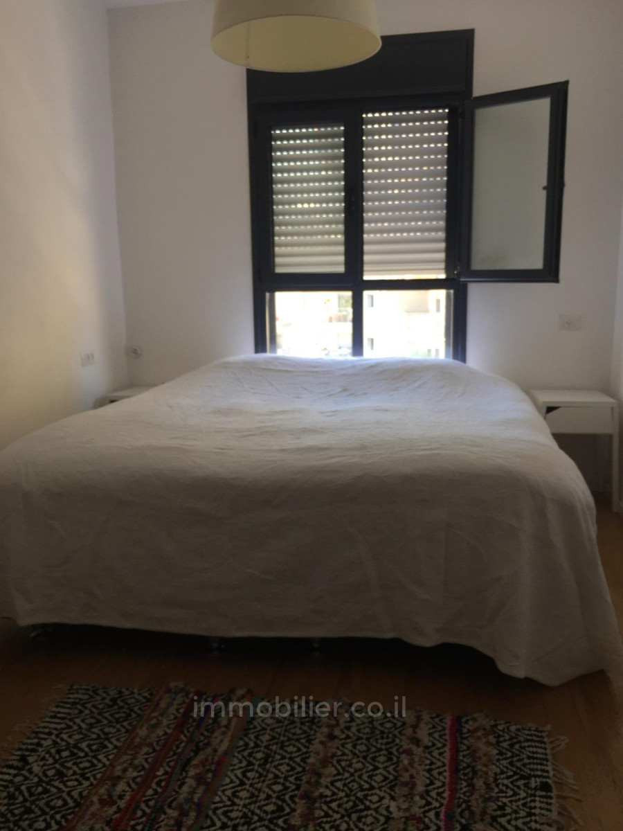 Duplex 4 cômodos Tel Aviv Florentine 245-IBL-1951