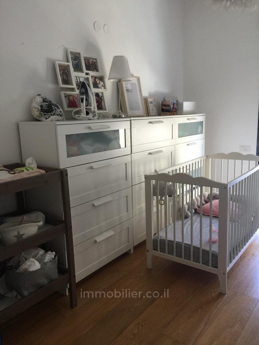 Duplex 4 cômodos Tel Aviv Florentine 245-IBL-1951