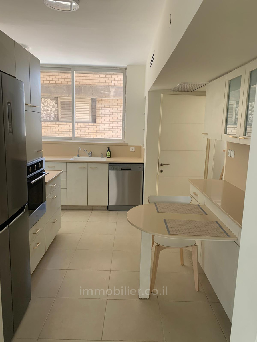 Apartamento 4 cômodos Tel Aviv Neve Shaanan 245-IBL-1952