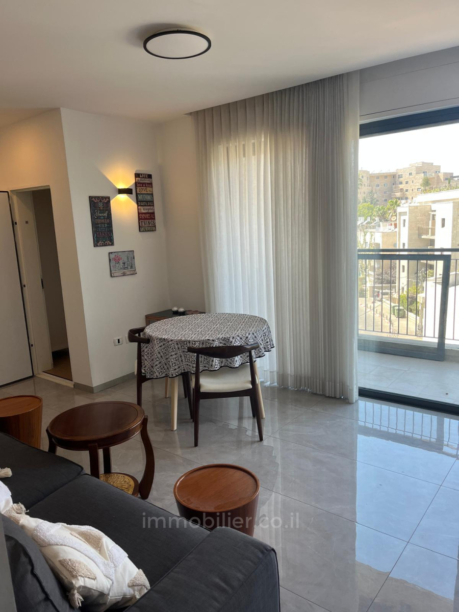 Apartamento 3 cômodos Jerusalém Moshava Germanit 245-IBL-1954