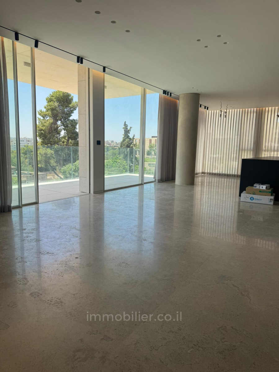 Apartamento 5 cômodos Jerusalém Talbieh 245-IBL-1955