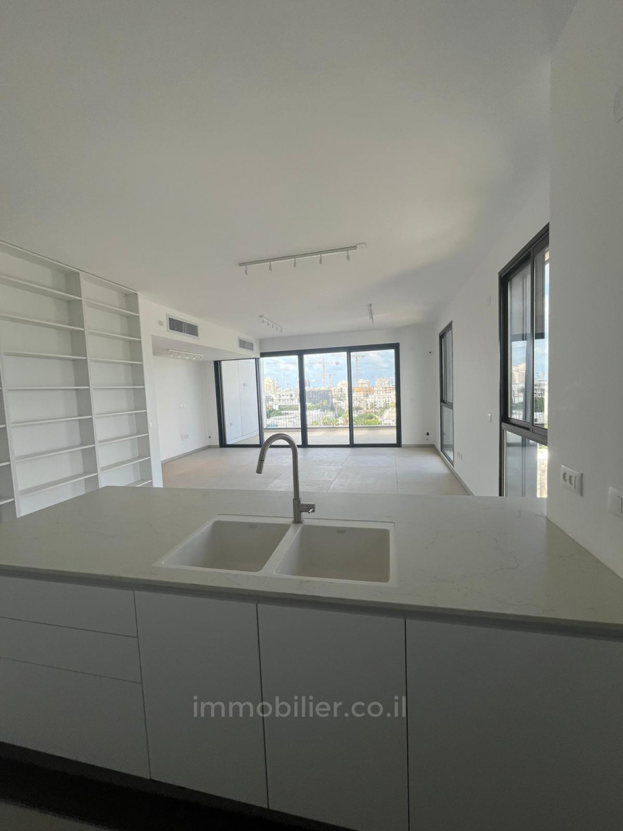 Cobertura 4 cômodos Tel Aviv tel aviv north 245-IBL-1957