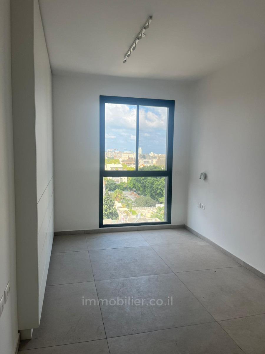 Cobertura 4 cômodos Tel Aviv tel aviv north 245-IBL-1957
