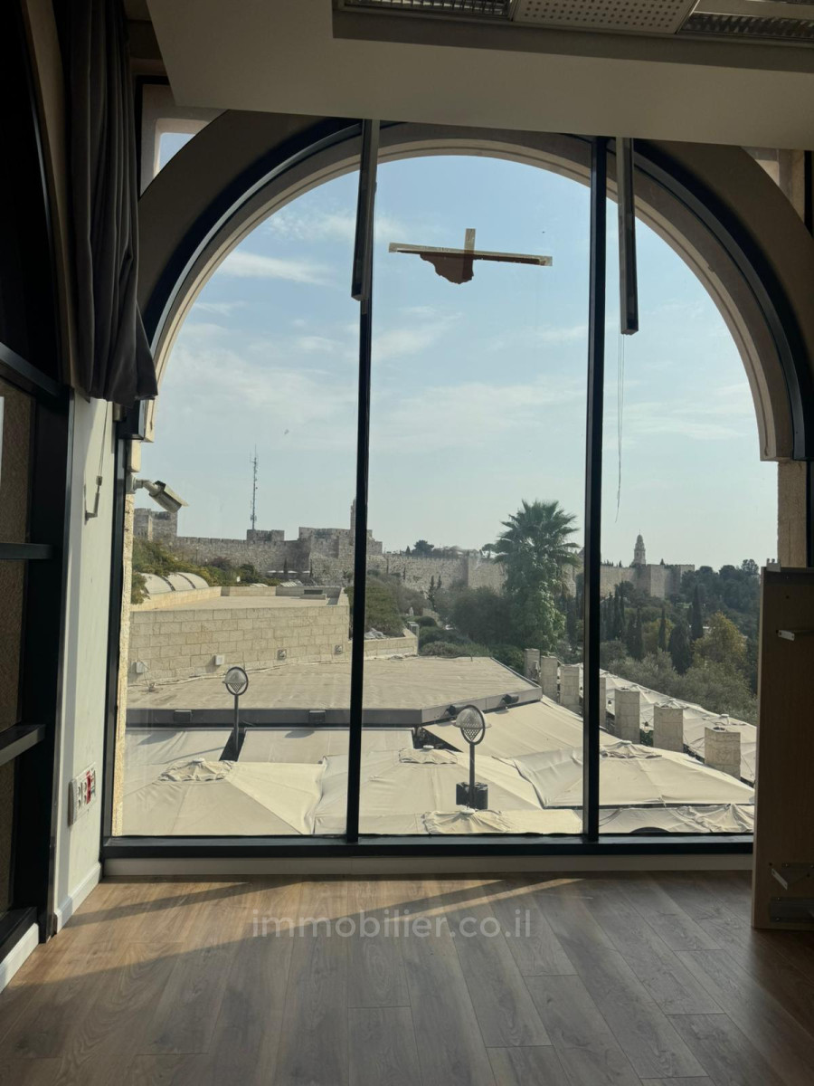Escritórios 10 cômodos Jerusalém Mamila 245-IBL-1961