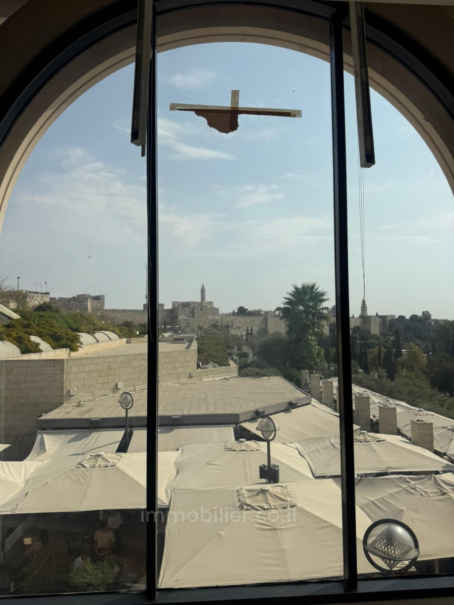 Escritórios 10 cômodos Jerusalém Mamila 245-IBL-1961