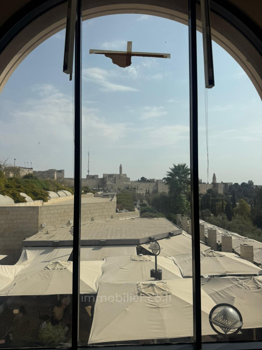 Escritórios 10 cômodos Jerusalém Mamila 245-IBL-1961