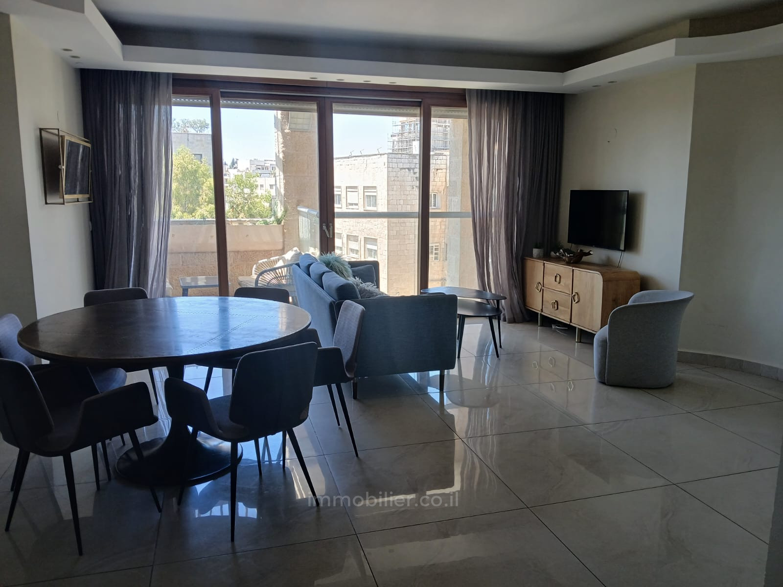 Apartamento 4 cômodos Jerusalém Mamila 245-IBL-1963