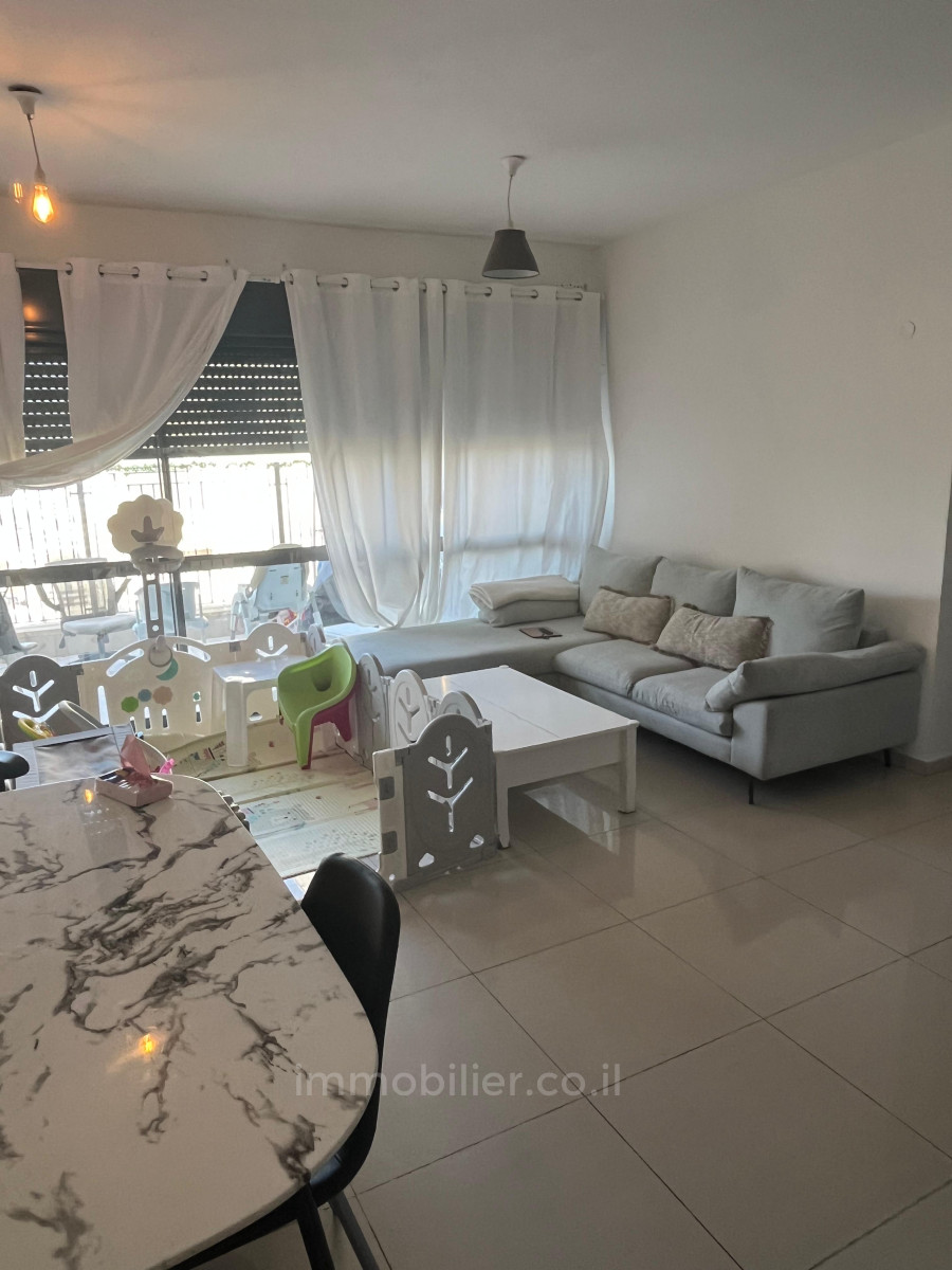 Apartamento 3 cômodos Jerusalém Arnona 245-IBL-1966