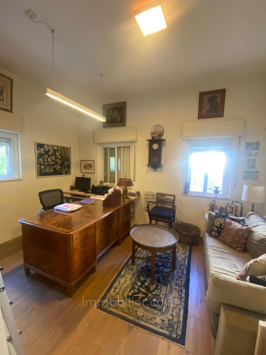 Duplex 5 cômodos Jerusalém Katamon hayeshana 245-IBL-1967