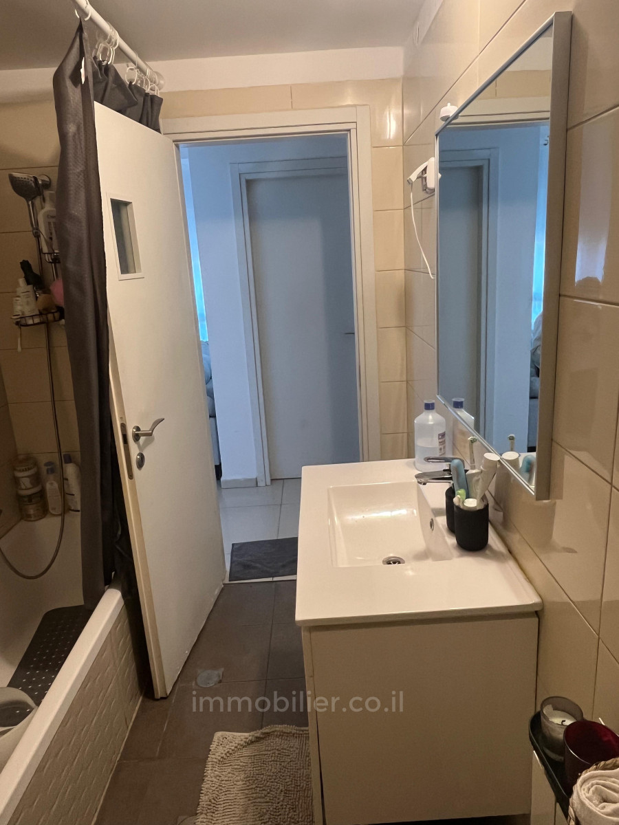 Apartamento 3 cômodos Jerusalém Arnona 245-IBL-1970
