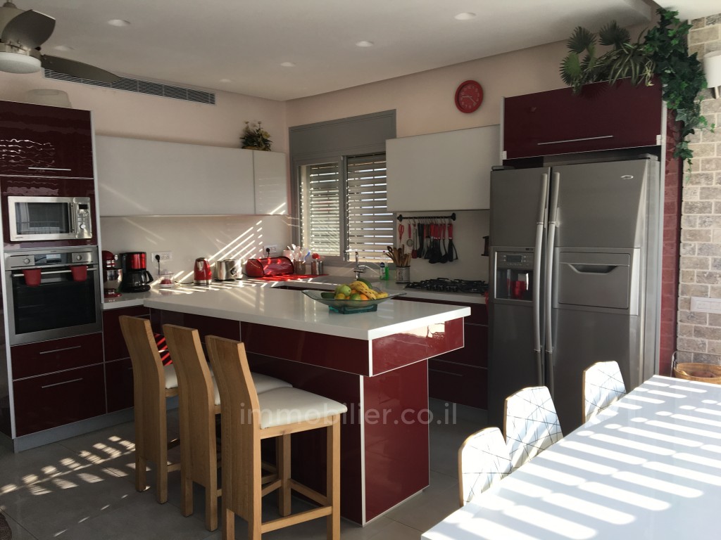 Duplex 4 cômodos Tel Aviv Região marítima 255-IBL-610