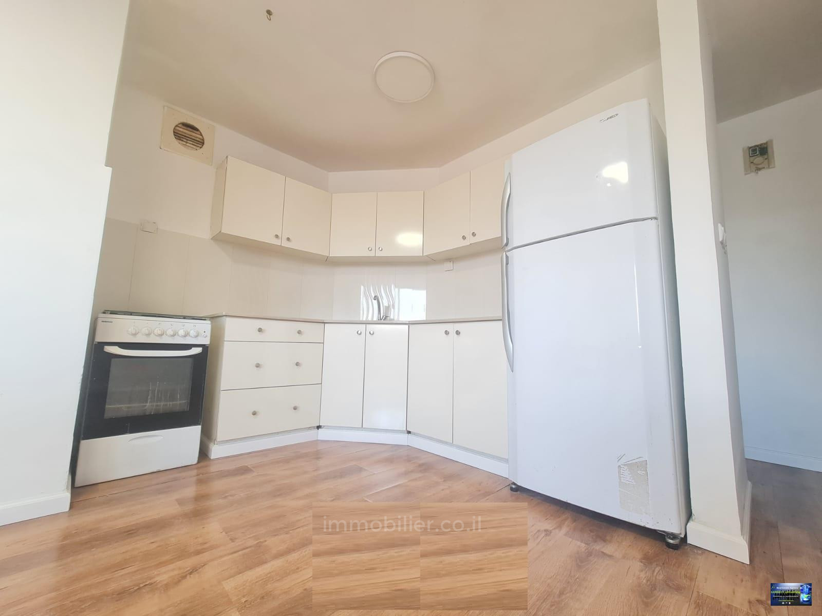 Apartamento 2 cômodos Eilat Tsofit Elit 288-IBL-390