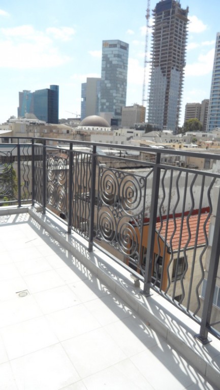 Apartamento 2.5 cômodos Tel Aviv Rothshild 291-IBL-340
