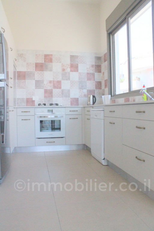 Apartamento 3.5 cômodos Tel Aviv Região marítima 291-IBL-556