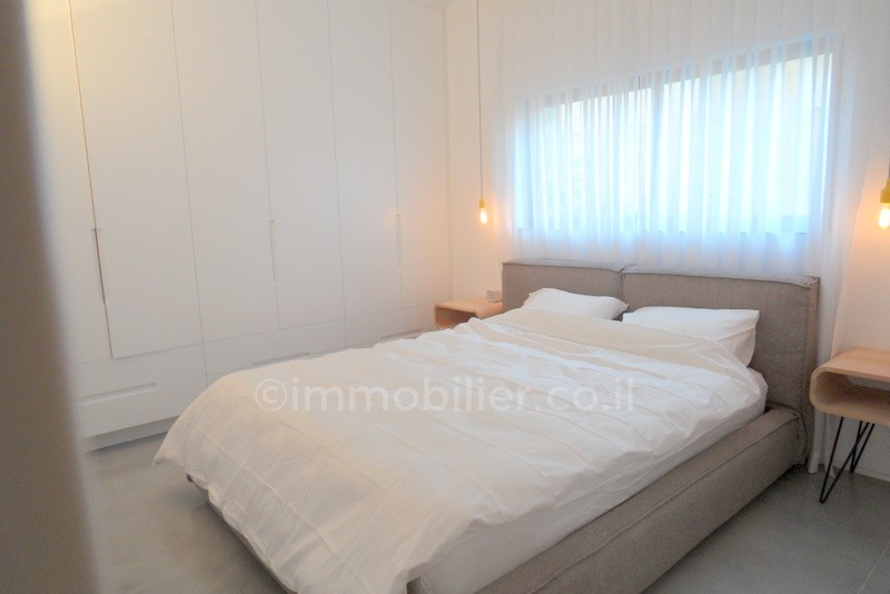 Apartamento 4 cômodos Tel Aviv Região marítima 291-IBL-585