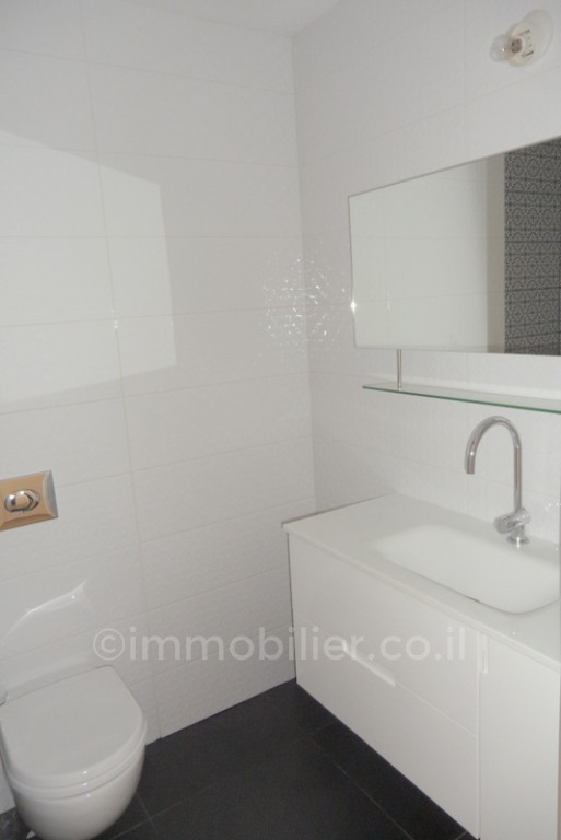 Apartamento 3 cômodos Tel Aviv Rothshild 291-IBL-614