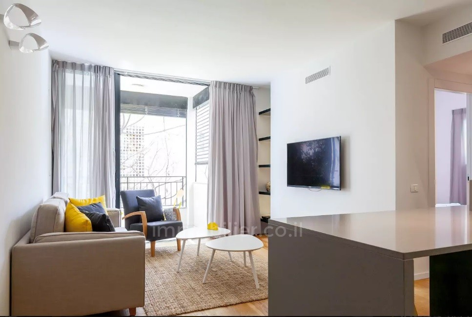 Apartamento 3 cômodos Tel Aviv Primeira linha de mar 291-IBL-642