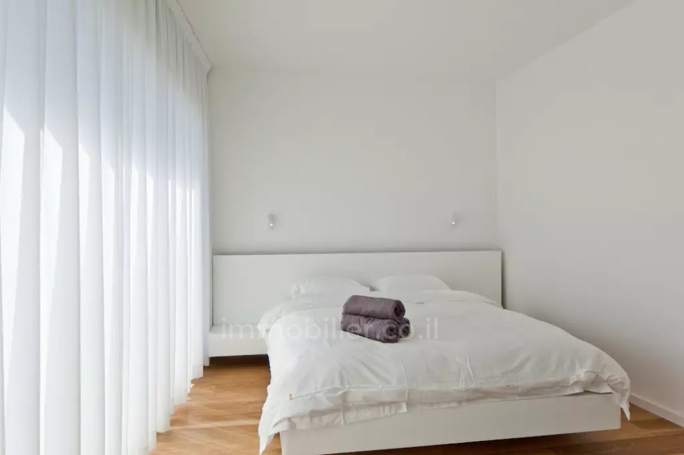 Duplex-Cobertura 5 cômodos Tel Aviv Primeira linha de mar 291-IBL-643