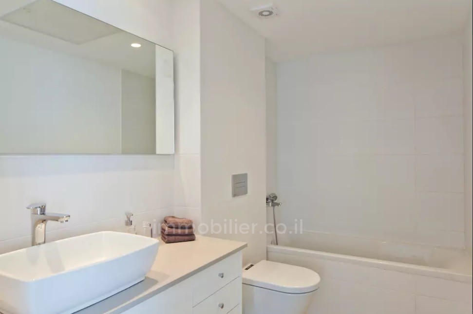 Duplex-Cobertura 5 cômodos Tel Aviv Primeira linha de mar 291-IBL-643