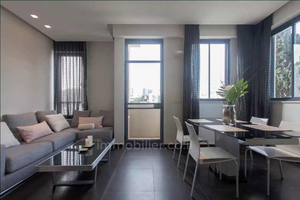 Duplex-Cobertura 3 cômodos Tel Aviv Rothshild 291-IBL-645