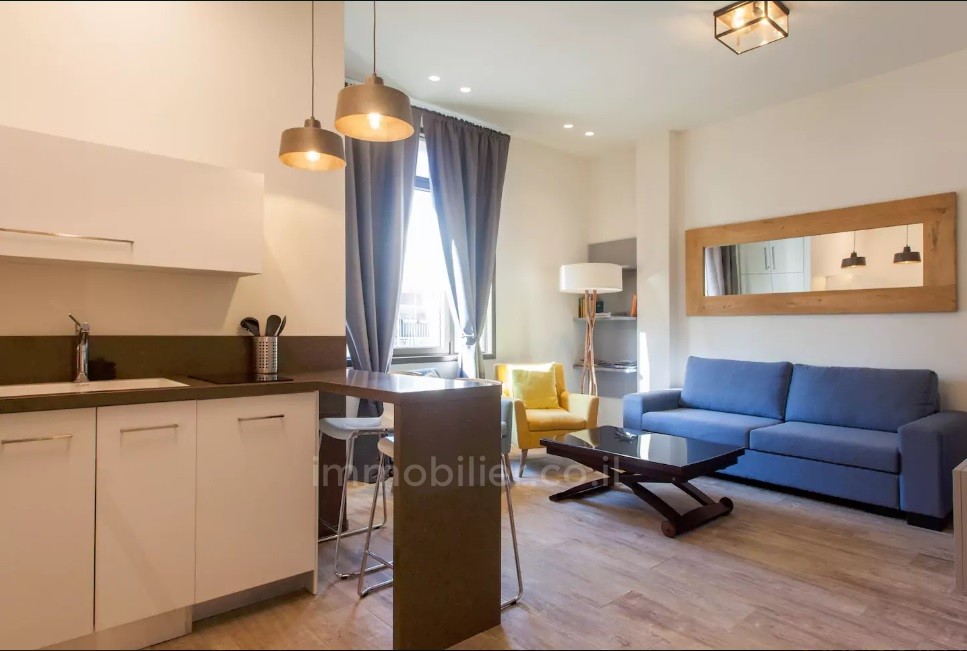 Apartamento 2 cômodos Tel Aviv Primeira linha de mar 291-IBL-646