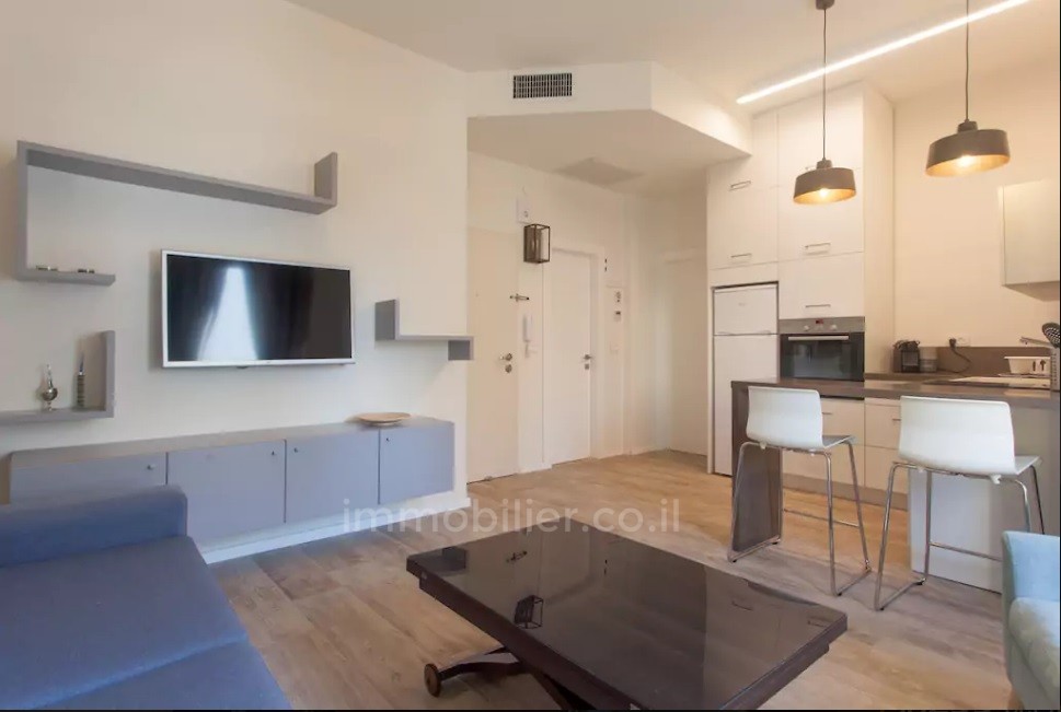 Apartamento 2 cômodos Tel Aviv Primeira linha de mar 291-IBL-646