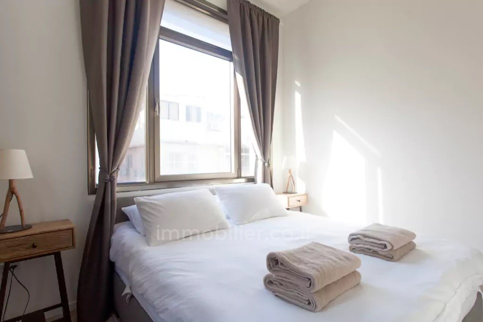 Apartamento 2 cômodos Tel Aviv Primeira linha de mar 291-IBL-646