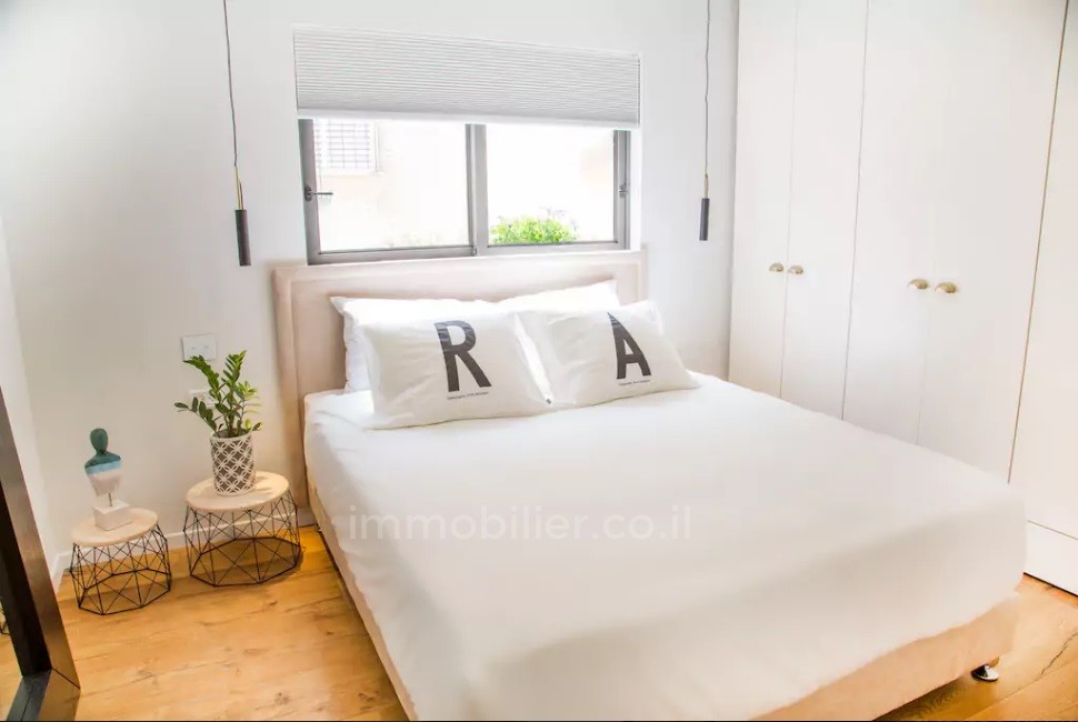 Apartamento 4 cômodos Tel Aviv Rothshild 291-IBL-647
