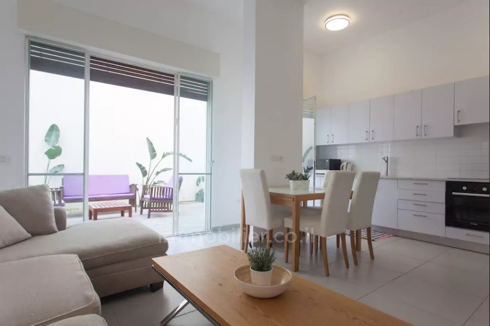 Apartamento garden 3 cômodos Tel Aviv Primeira linha de mar 291-IBL-648