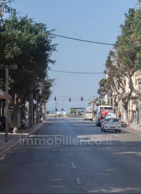 Apartamento garden 3 cômodos Tel Aviv Primeira linha de mar 291-IBL-648