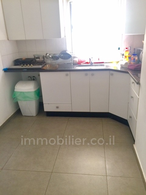 Apartamento 2.5 cômodos Tel Aviv Região marítima 291-IBL-651