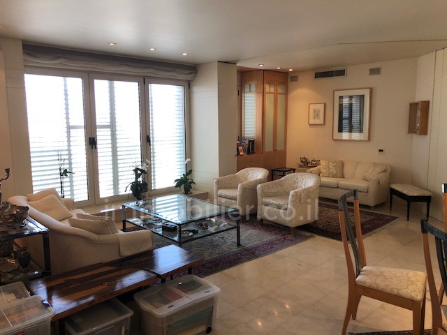 Apartamento 4 cômodos Tel Aviv Centro da cidade 291-IBL-669