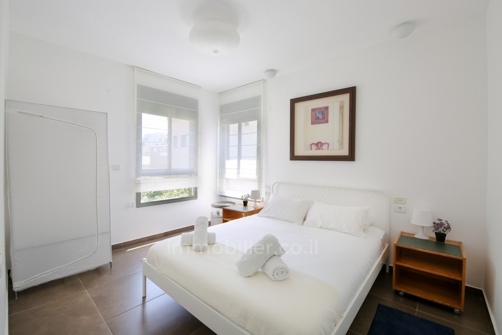 Apartamento 3 cômodos Tel Aviv Rothshild 291-IBL-679