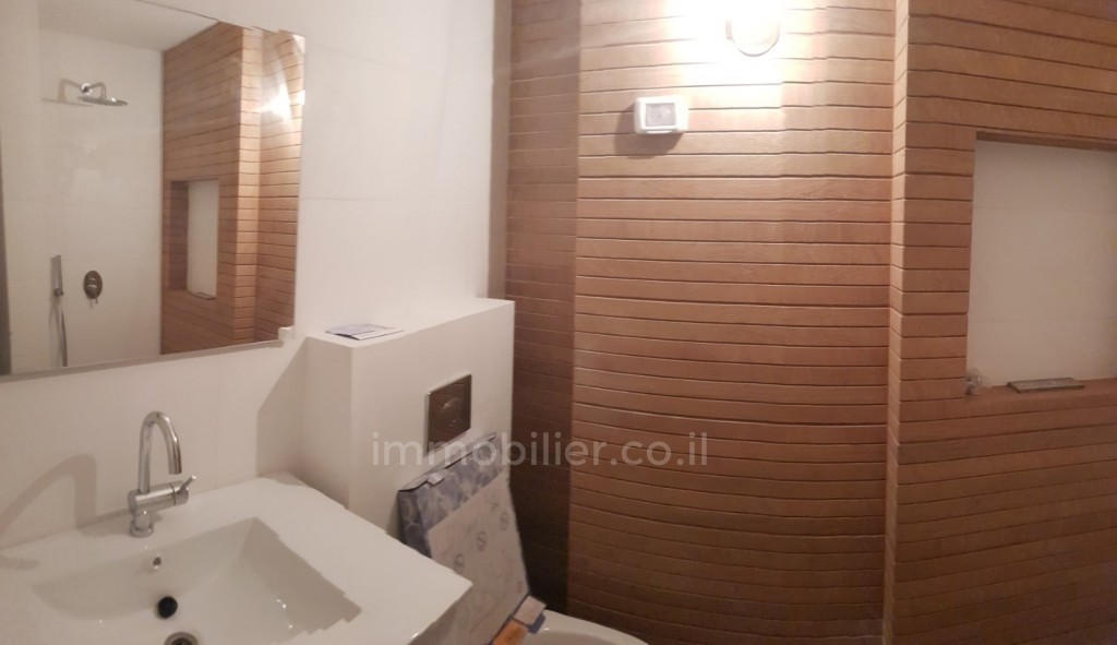 Apartamento 2 cômodos Tel Aviv Rothshild 291-IBL-681