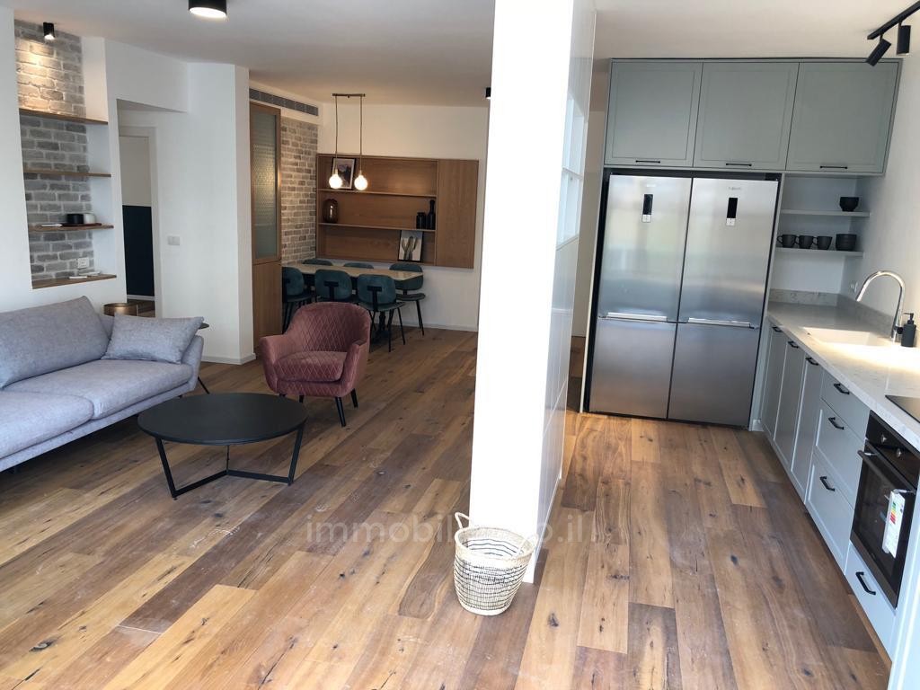 Apartamento 3 cômodos Tel Aviv Bazel 291-IBL-683