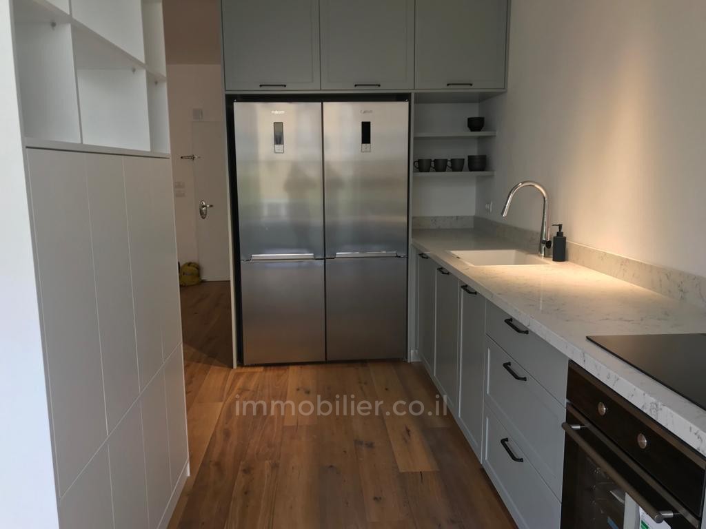 Apartamento 3 cômodos Tel Aviv Bazel 291-IBL-683
