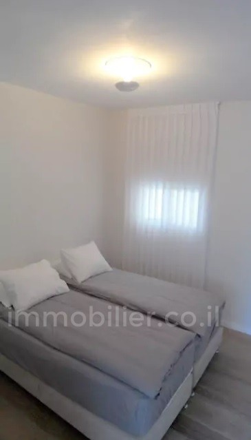 Apartamento 3 cômodos Tel Aviv Região marítima 291-IBL-687