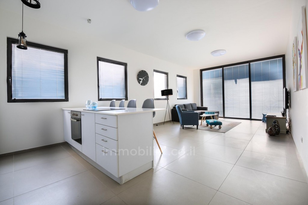 Apartamento 3 cômodos Tel Aviv Região marítima 291-IBL-736
