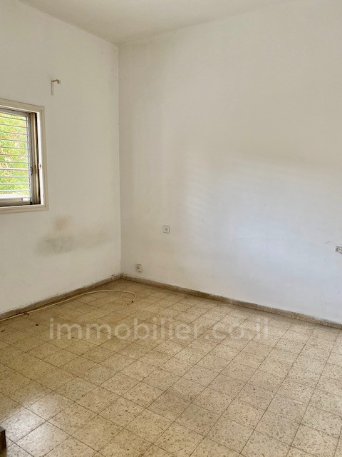 Apartamento 3 cômodos Tel Aviv  291-IBL-740