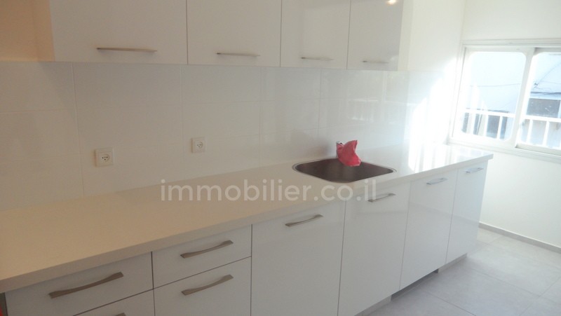 Apartamento 1.5 cômodos Tel Aviv Região marítima 291-IBL-742