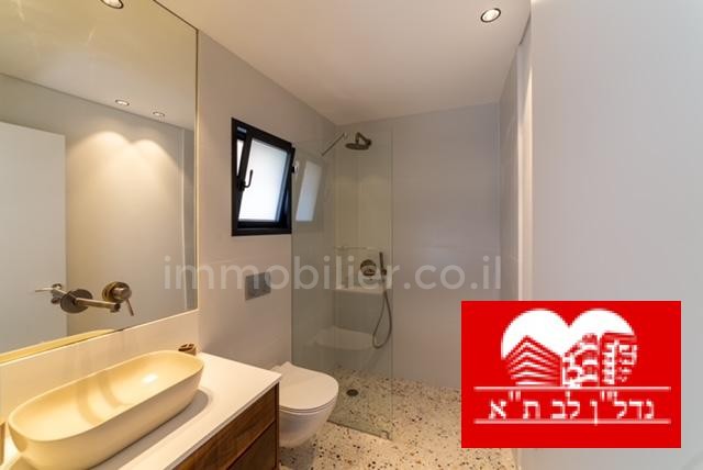 Apartamento 4 cômodos Tel Aviv Região marítima 291-IBL-759