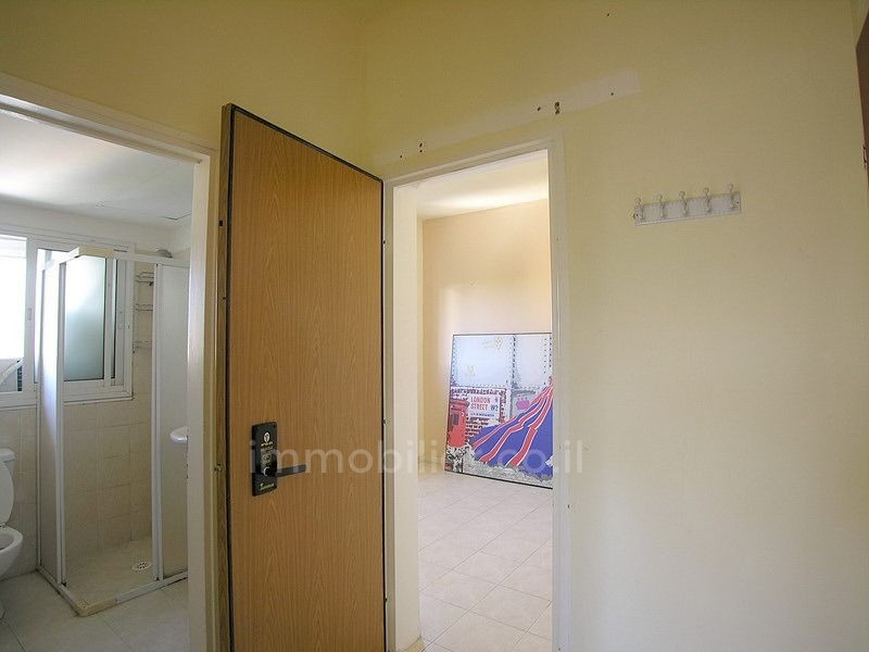 Apartamento 2 cômodos Tel Aviv Região marítima 291-IBL-767