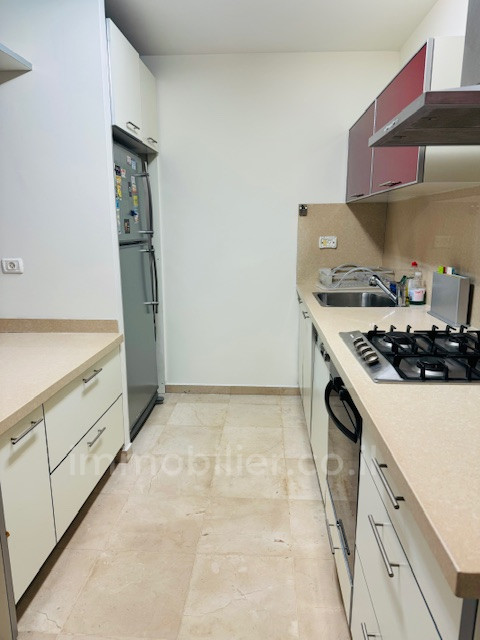 Apartamento 2 cômodos Tel Aviv Shenkin 291-IBL-786