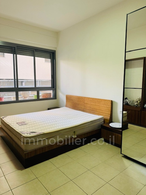 Apartamento 2 cômodos Tel Aviv Shenkin 291-IBL-786