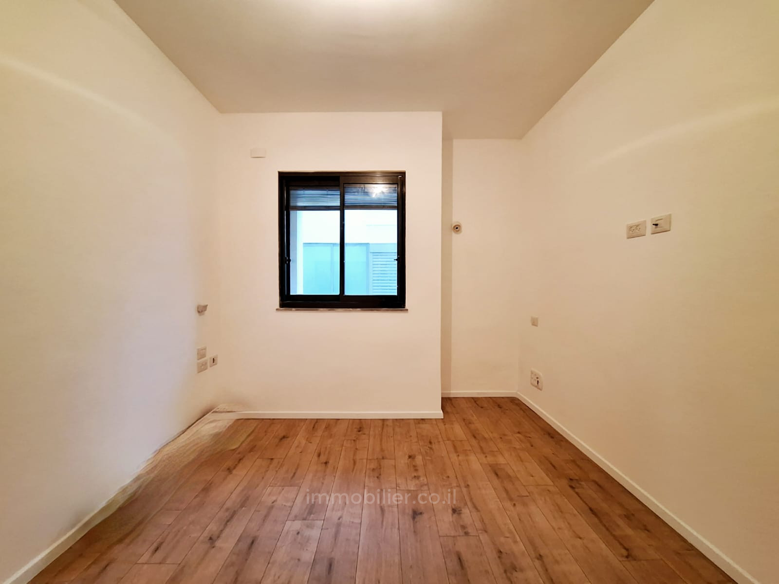 Apartamento 3 cômodos Tel Aviv Região marítima 291-IBL-796