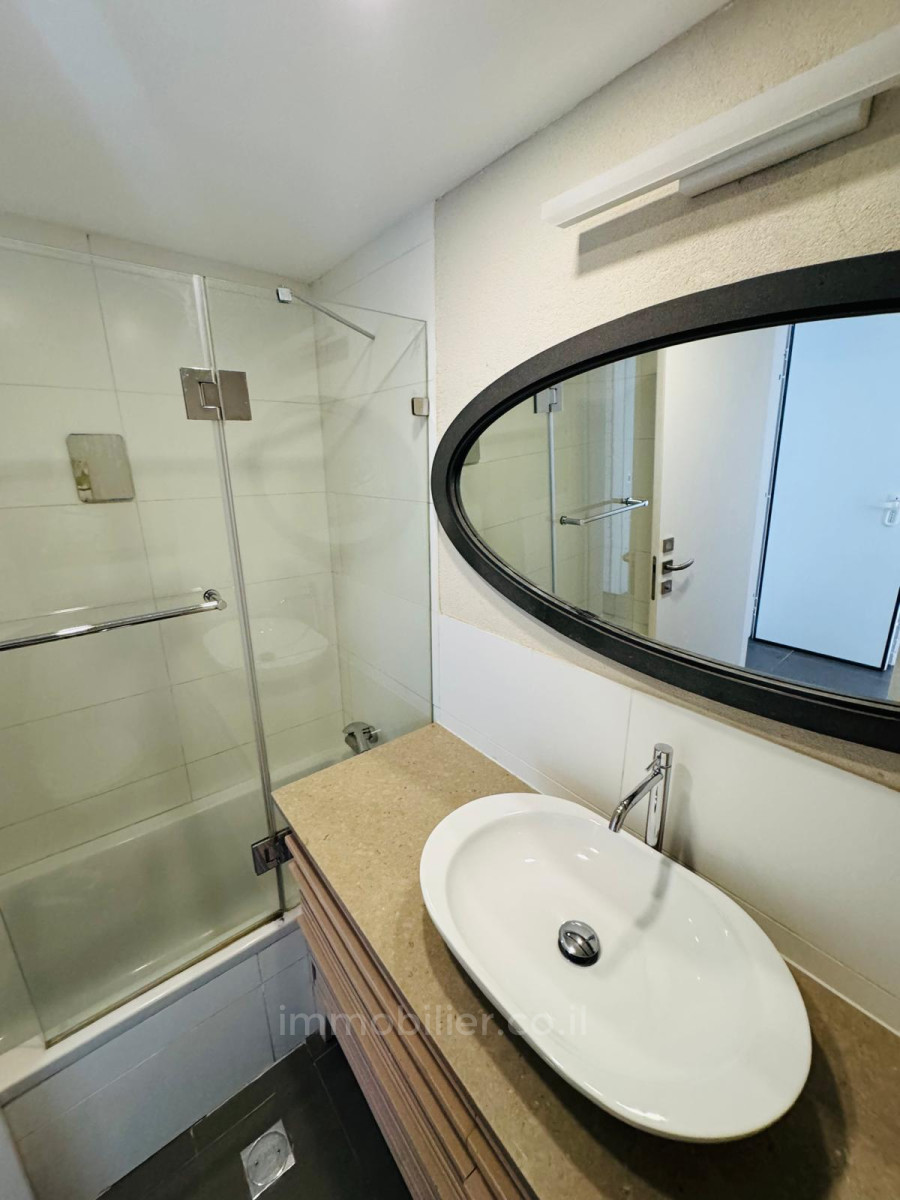  4 cômodos Tel Aviv Sarona 291-IBL-810