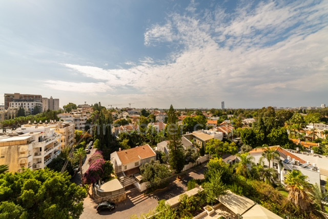 Apartamento 6 cômodos Ramat Asharon Centro da cidade 291-IBL-812